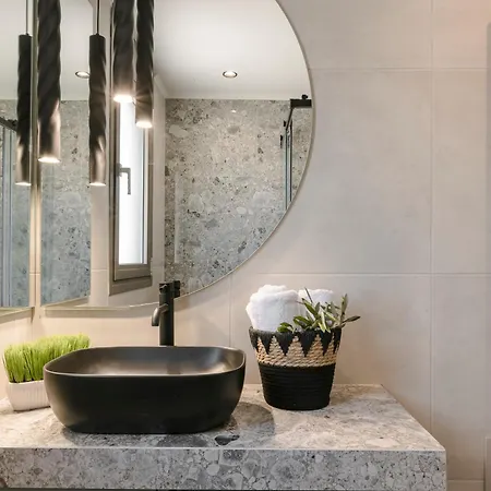 Aparktion The Zephyrus * Lixouri